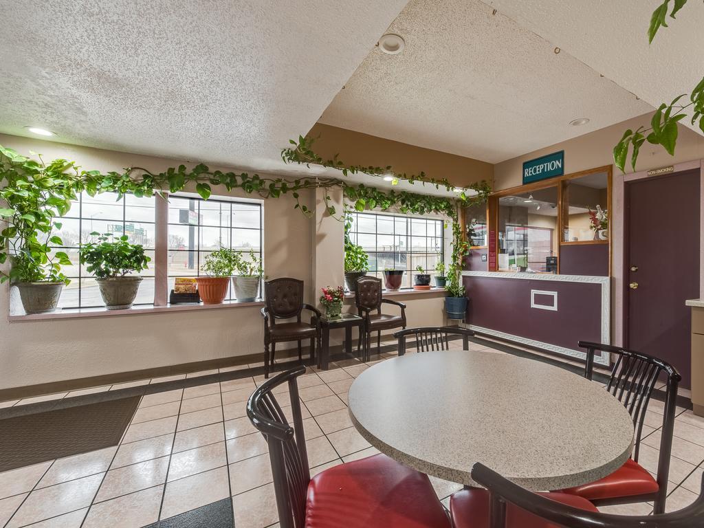 Travelers Inn Midwest City Zewnętrze zdjęcie