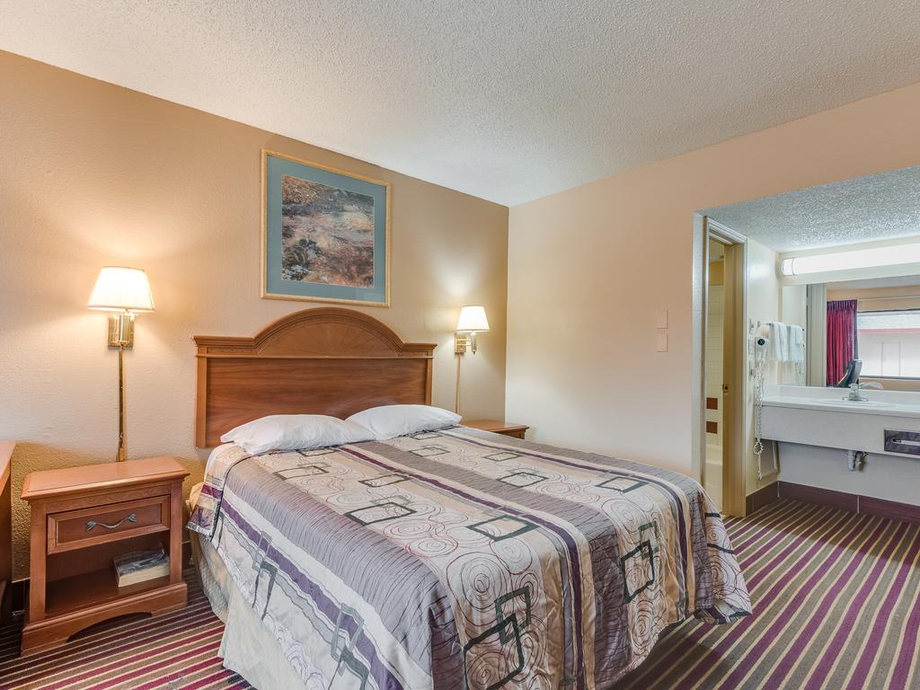 Travelers Inn Midwest City Zewnętrze zdjęcie