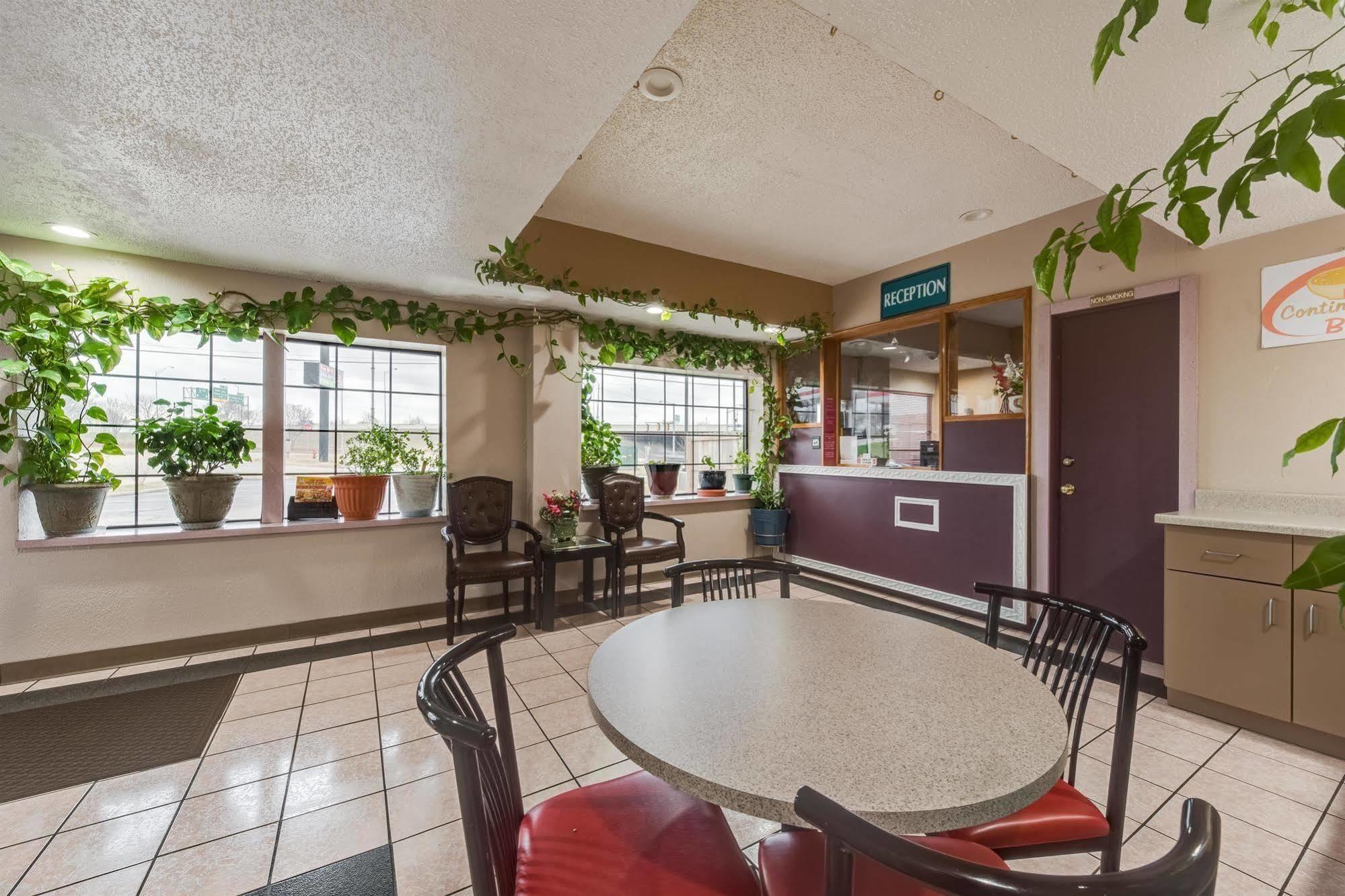 Travelers Inn Midwest City Zewnętrze zdjęcie
