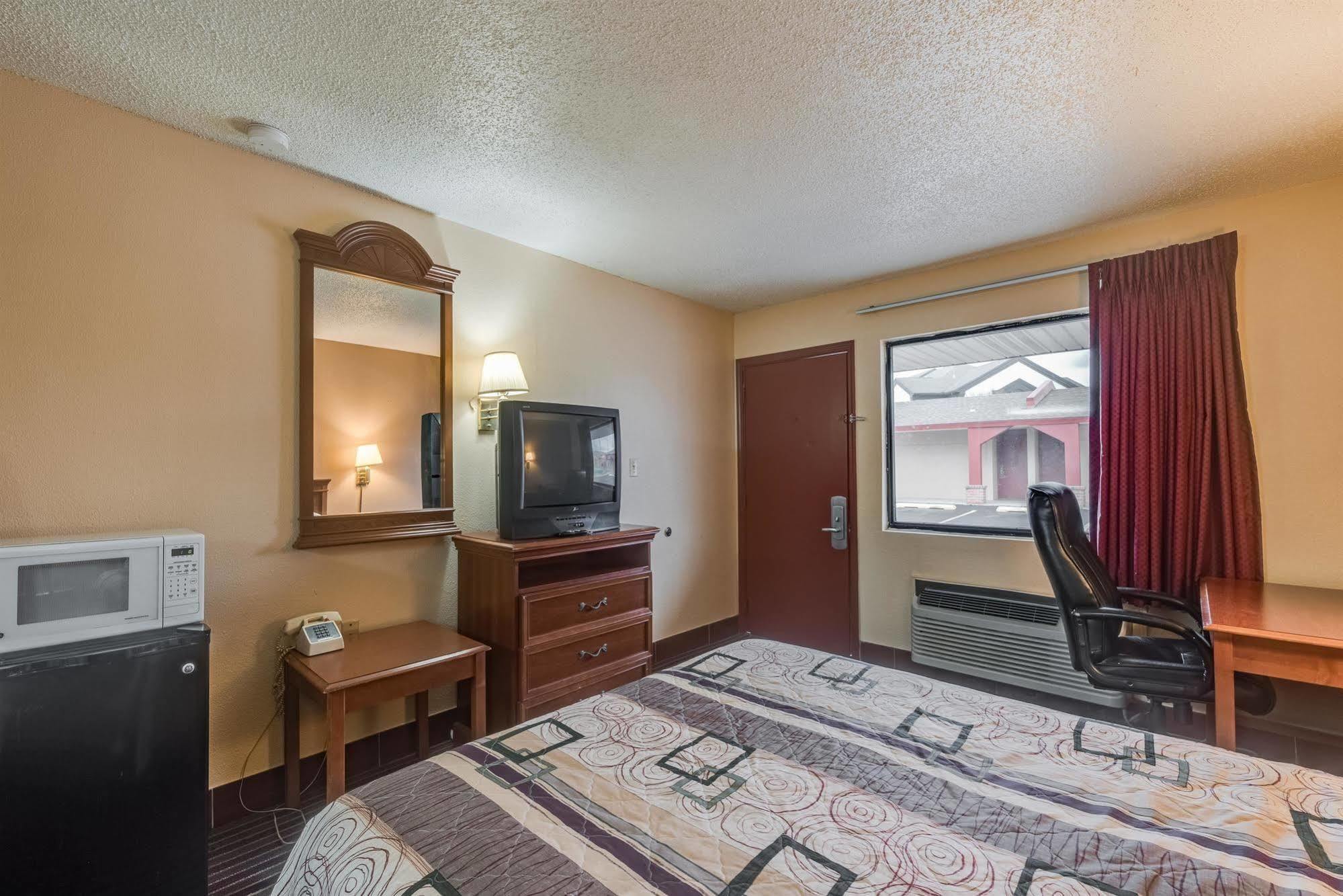 Travelers Inn Midwest City Zewnętrze zdjęcie