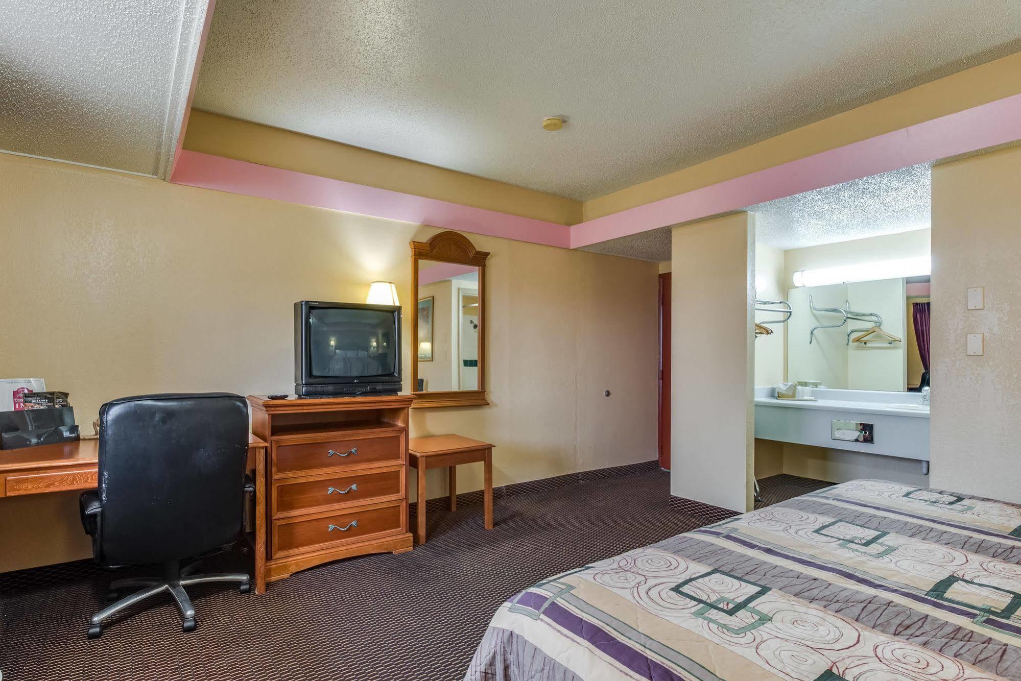 Travelers Inn Midwest City Zewnętrze zdjęcie